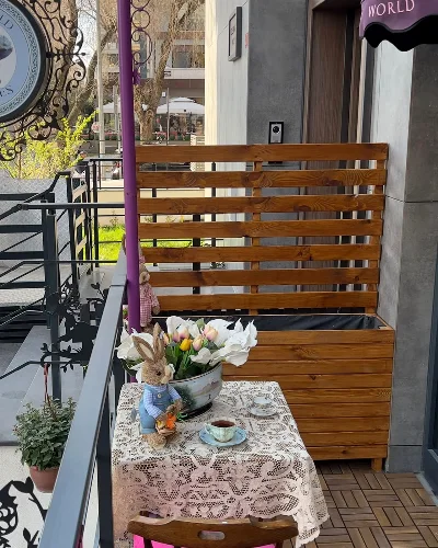 Little World Antique - KADIKÖY/İSTANBUL dış mekan ahşap saksı projesi